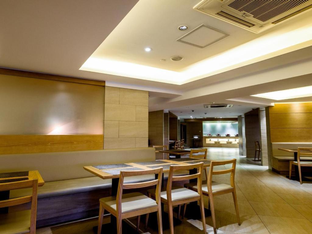 Ji Hotel Shanghai Yan An Road Branch Eksteriør bilde