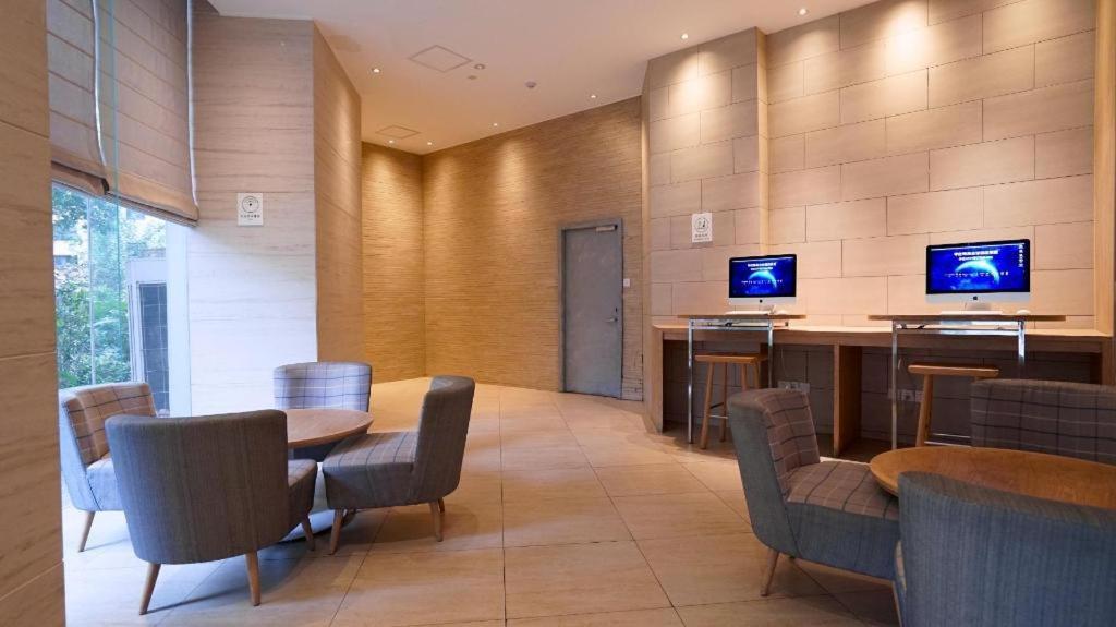 Ji Hotel Shanghai Yan An Road Branch Eksteriør bilde